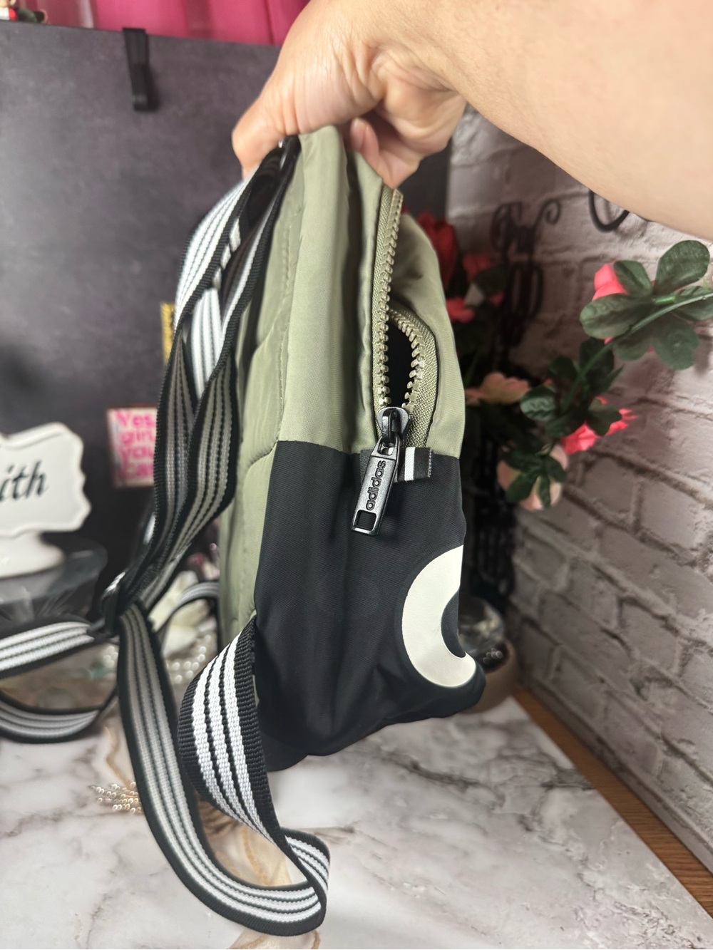 adidas army green and Black Small backpack - Picture 4 of 13